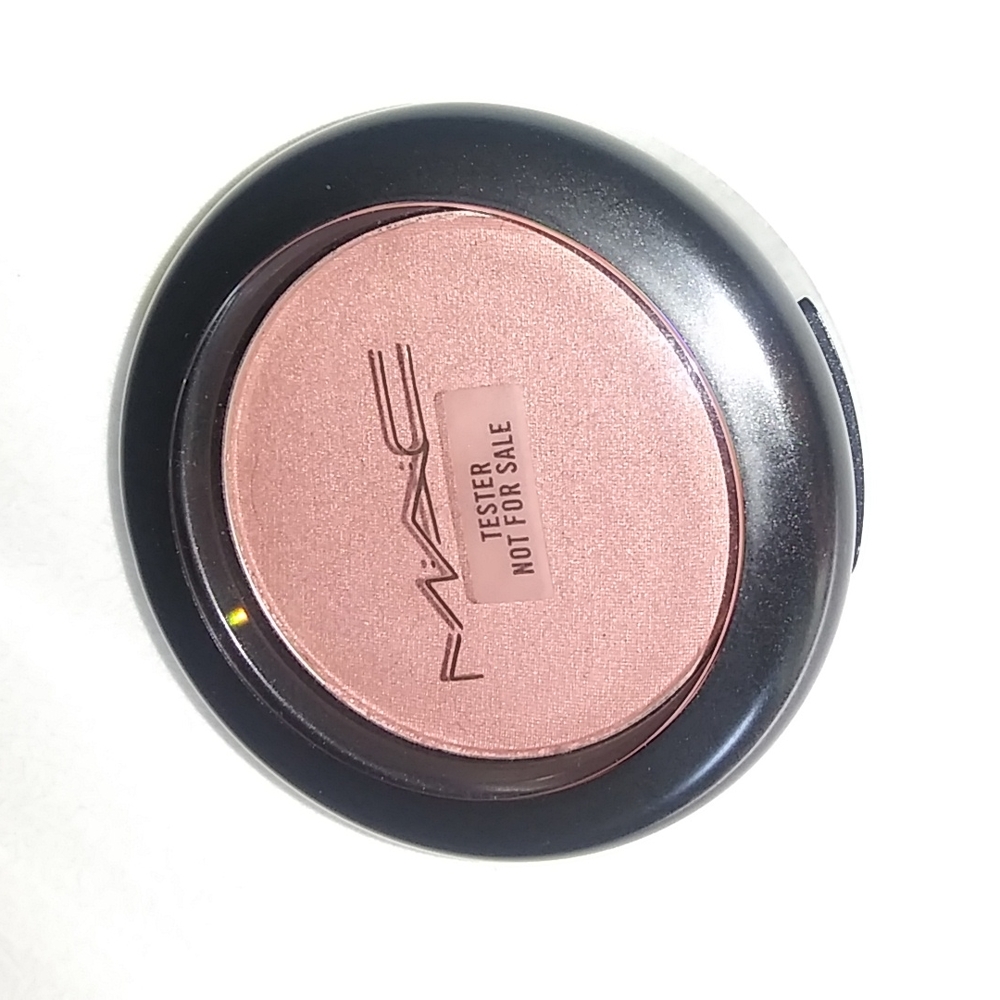 MAC Plum Foolery Sheertone Shimmer Blush